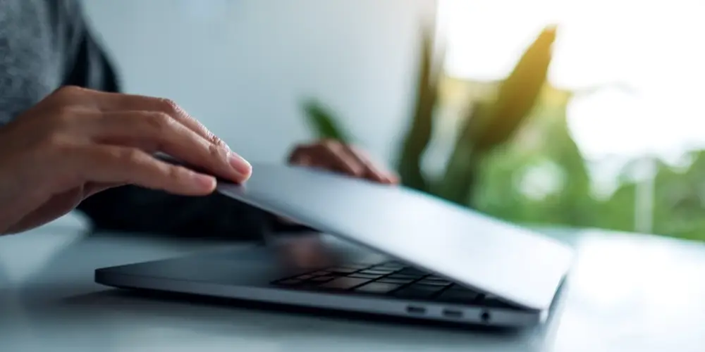 Rappresentazione visiva dell'articolo: Come organizzare il lavoro prima delle vacanze: una guida per il Consulente Finanziario